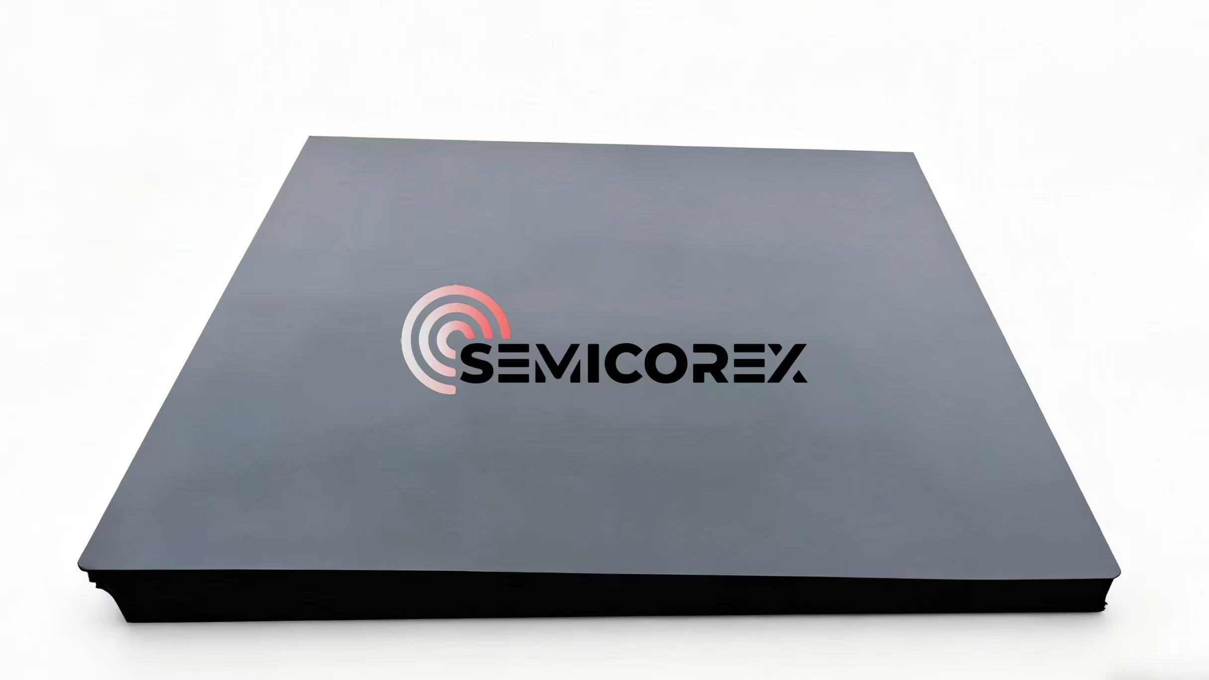 Millised on musta alumiiniumoksiidi keraamika omadused